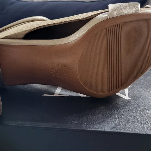 Naturalizer Women's Joy Square Toe Ankle Strap Dress Sandals In LIGHT BRONZE - Picture 11 of 13